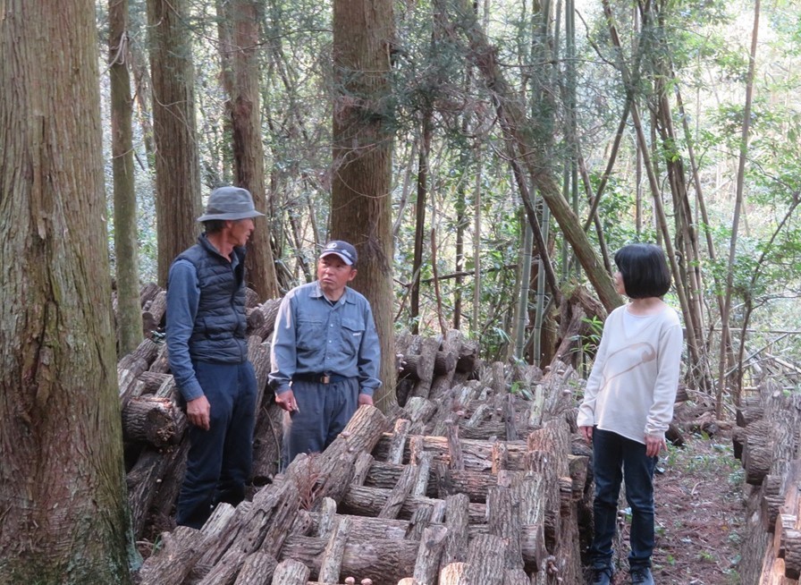 田北さん 露天原木椎茸・お米・餅製造